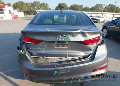 2018 Hyundai Elantra Value Edition z USA, uszkodzony, nr VIN 5NPD84LF8JH344729